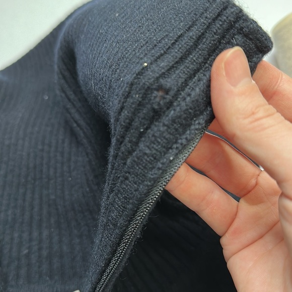 St. John Sport Full Zip Shawl Collar Cashmere Sweater - Picture 7 of 7